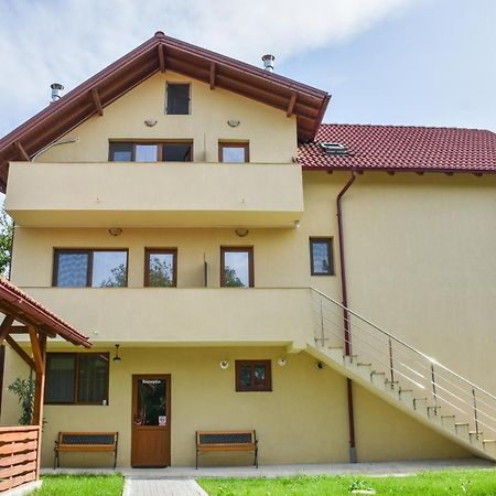 Tomis House Hotel Curtea de Argeş Eksteriør billede